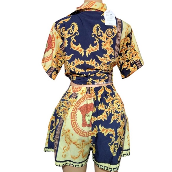 SHORT SET: 2Pc Black and Gold w/Greek Detailing, NWT - Picture 4 of 15